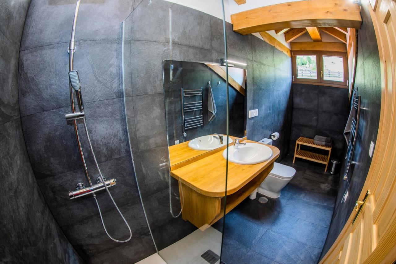 Apartamentos Los Picos De Europa Colio Екстериор снимка