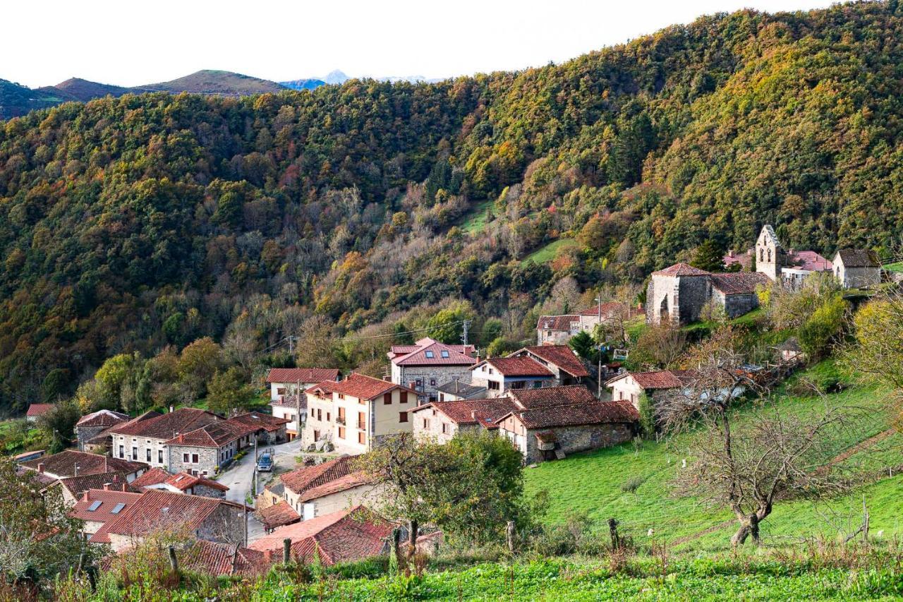 Apartamentos Los Picos De Europa Colio Екстериор снимка